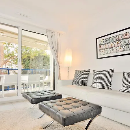 Apartmán In With 2 Bedrooms And Wifi Cannes